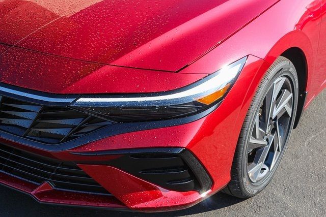 Thumbnail: 2025 Hyundai Elantra - 21