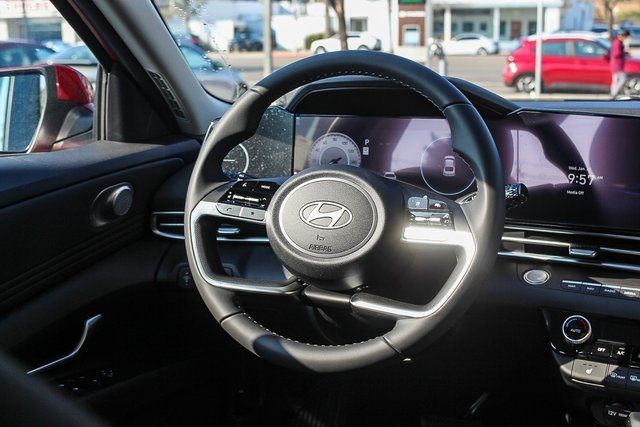 Thumbnail: 2025 Hyundai Elantra - 9