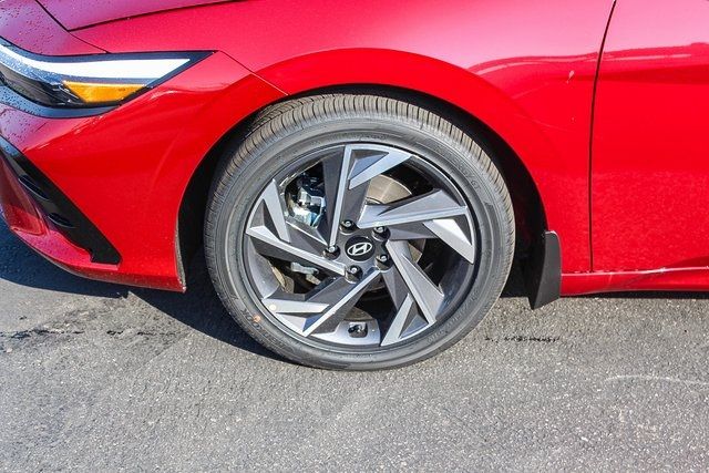 Thumbnail: 2025 Hyundai Elantra - 20