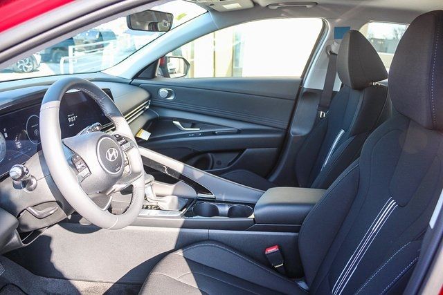 Thumbnail: 2025 Hyundai Elantra - 11