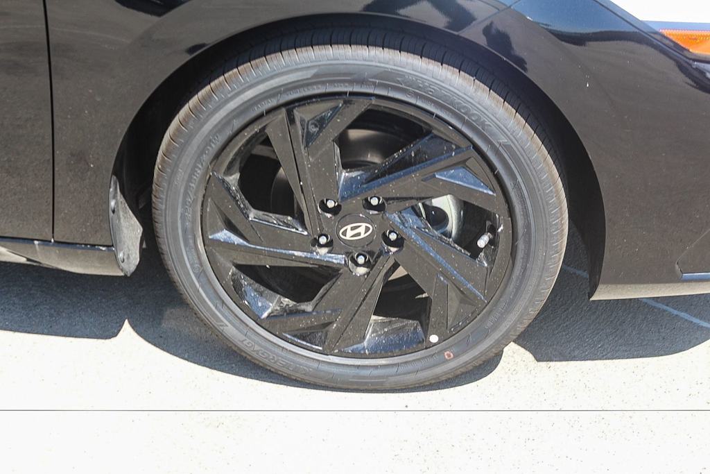 Thumbnail: 2026 Hyundai Elantra - 20