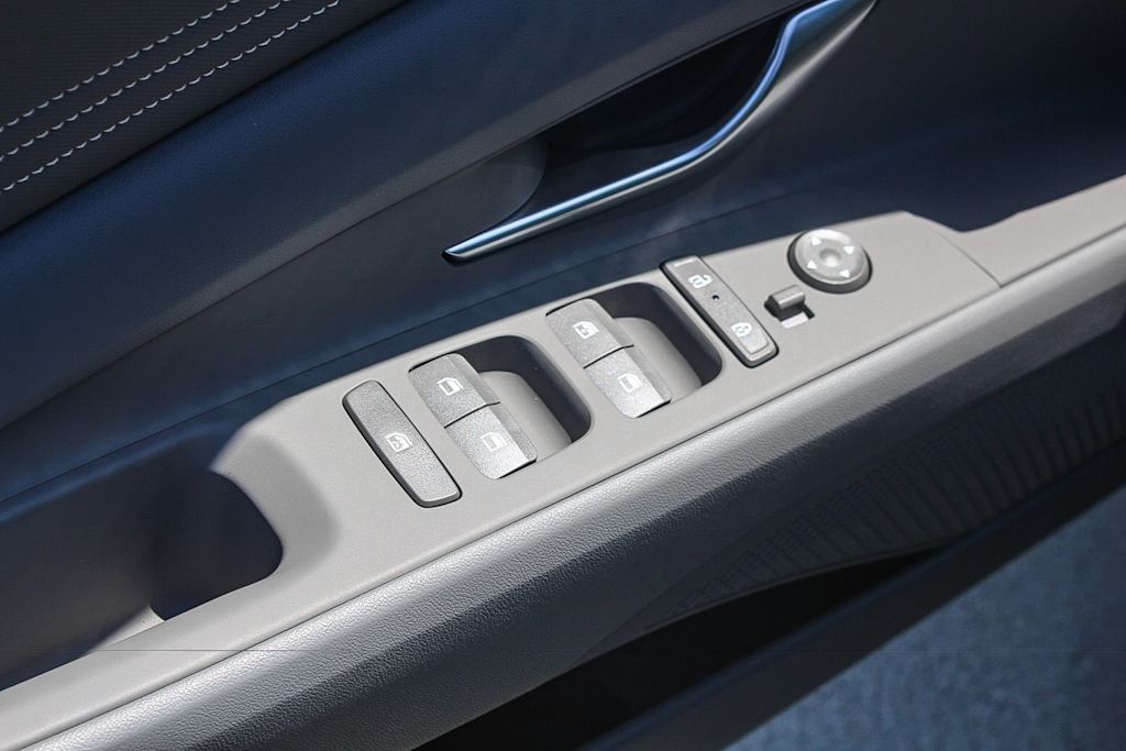 Thumbnail: 2026 Hyundai Elantra - 26