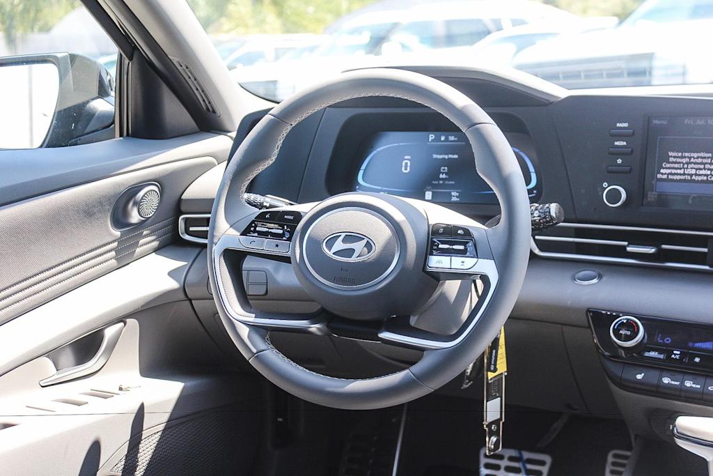 Thumbnail: 2026 Hyundai Elantra - 9