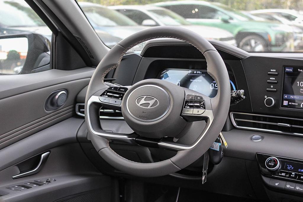 Thumbnail: 2026 Hyundai Elantra - 12