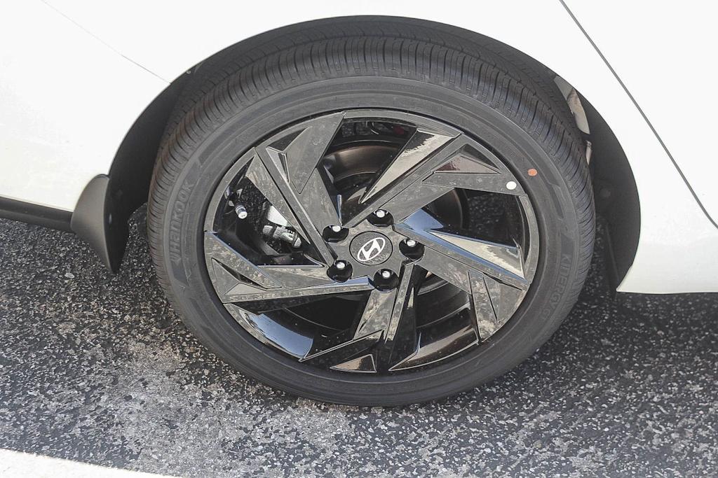 Thumbnail: 2026 Hyundai Elantra - 7