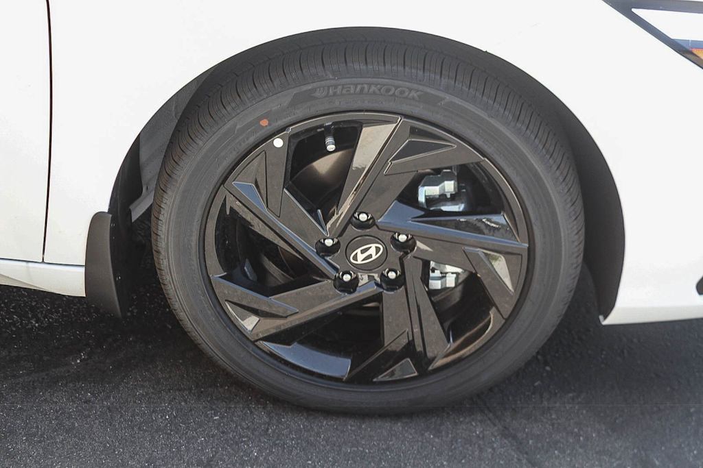 Thumbnail: 2026 Hyundai Elantra - 20
