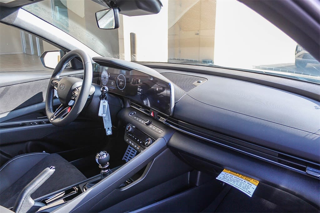 Thumbnail: 2025 Hyundai Elantra - 10