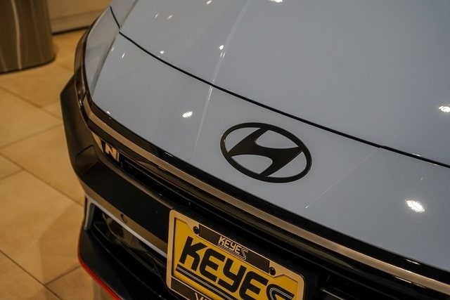 Thumbnail: 2025 Hyundai Elantra - 17