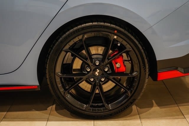 Thumbnail: 2025 Hyundai Elantra - 18