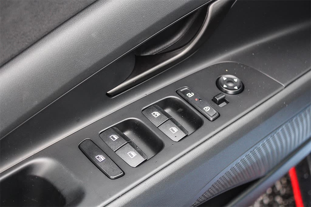 Thumbnail: 2025 Hyundai Elantra - 24