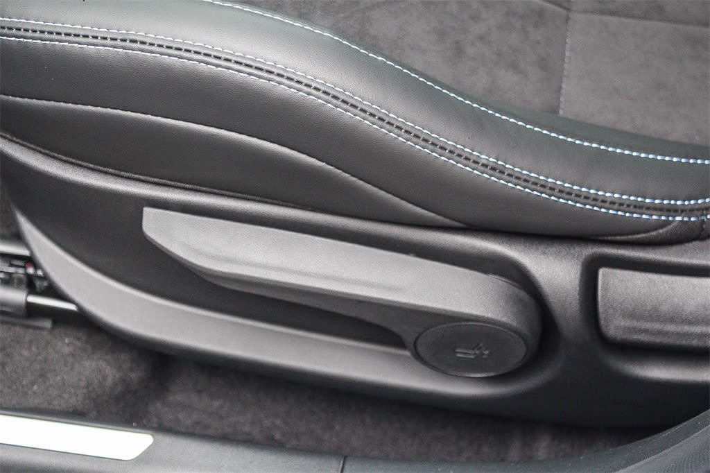 Thumbnail: 2025 Hyundai Elantra - 25