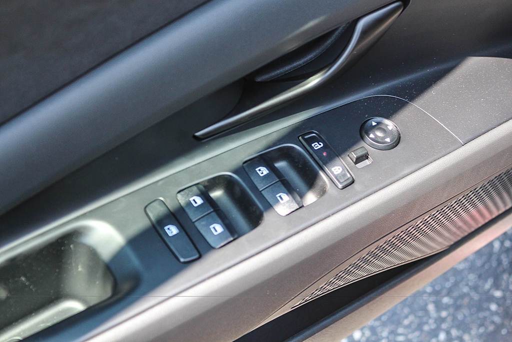 Thumbnail: 2026 Hyundai Elantra - 25