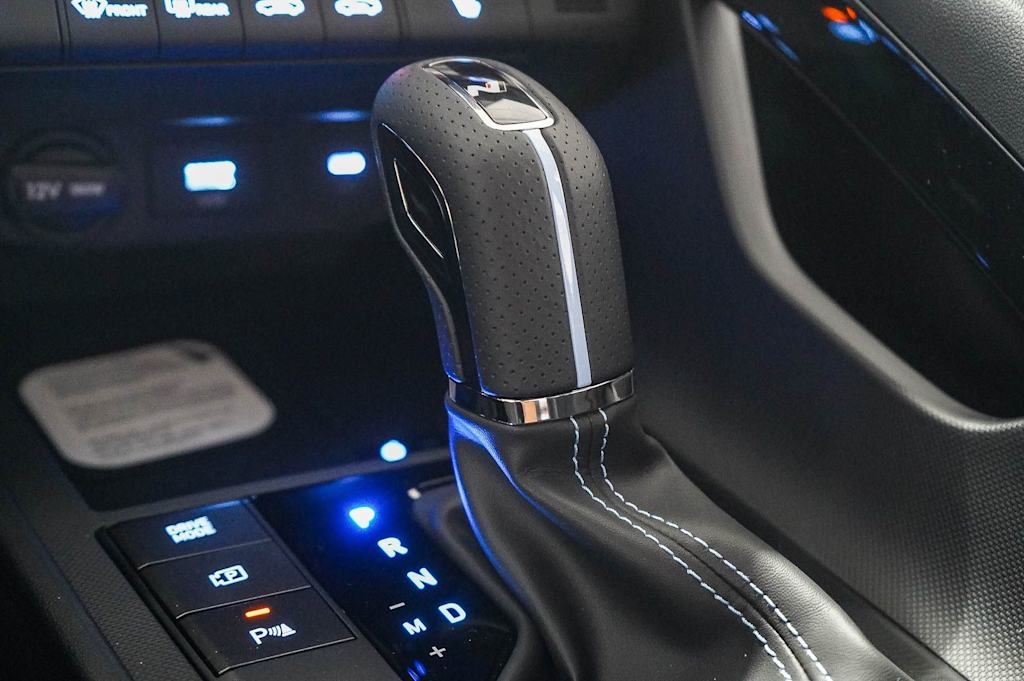 Thumbnail: 2026 Hyundai Elantra - 14
