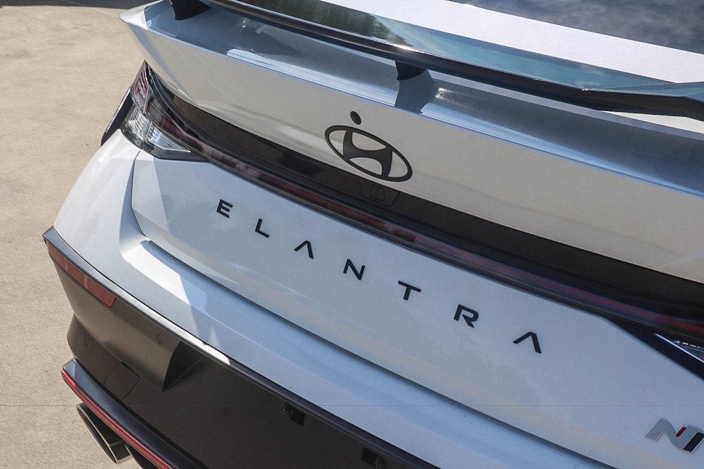 Thumbnail: 2026 Hyundai Elantra - 16