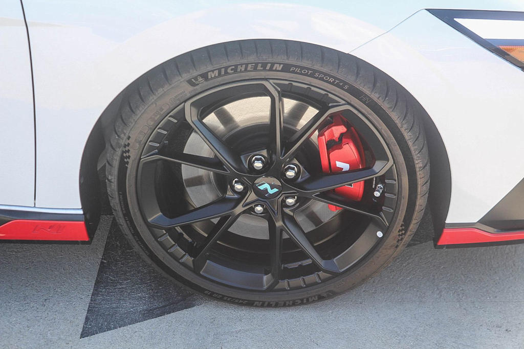 Thumbnail: 2026 Hyundai Elantra - 17