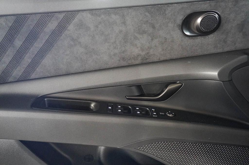 Thumbnail: 2026 Hyundai Elantra - 26