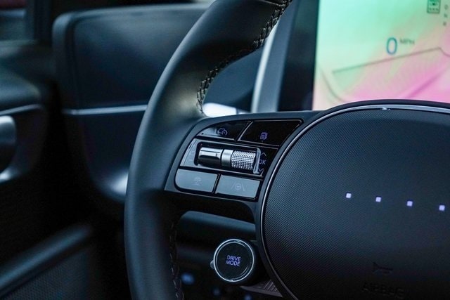 Thumbnail: 2025 Hyundai Ioniq 6 - 24