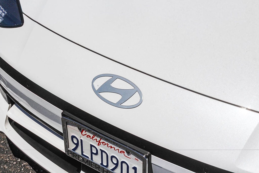 Thumbnail: 2024 Hyundai Ioniq 6 - 21