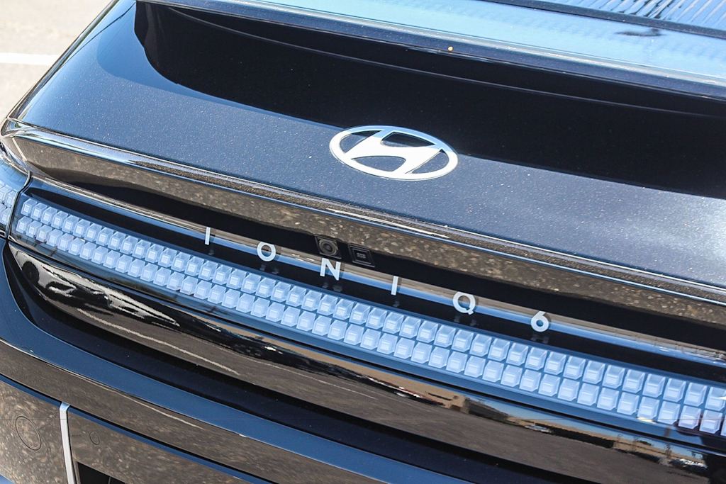 Thumbnail: 2024 Hyundai Ioniq 6 - 4
