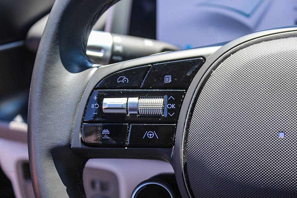 Thumbnail: 2024 Hyundai Ioniq 6 - 26