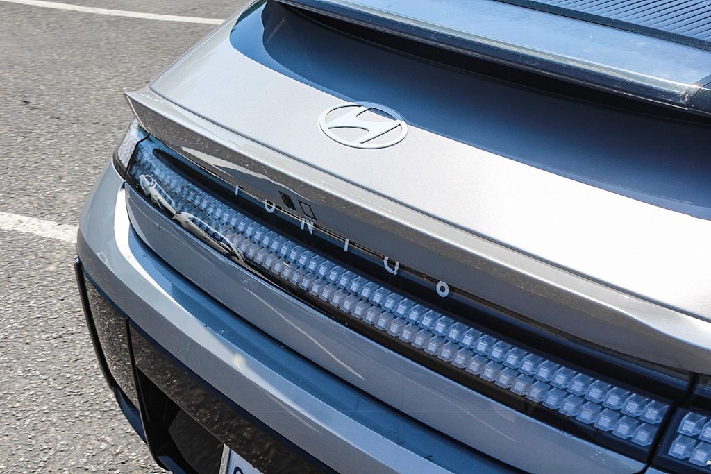 Thumbnail: 2024 Hyundai Ioniq 6 - 4