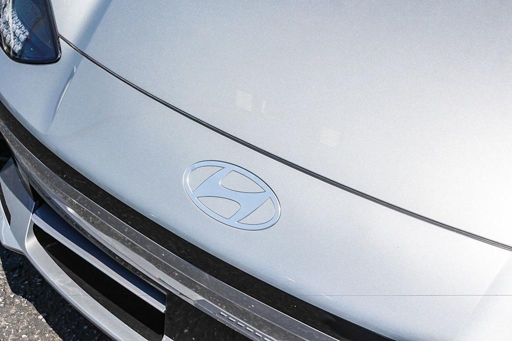 Thumbnail: 2024 Hyundai Ioniq 6 - 20