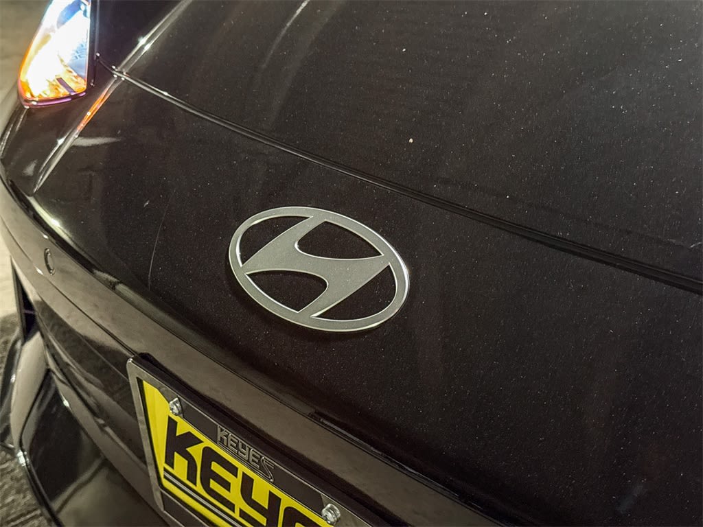 Thumbnail: 2025 Hyundai Ioniq 6 - 18