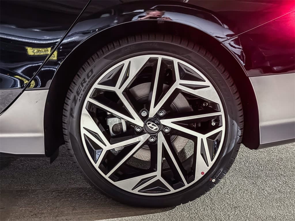 Thumbnail: 2025 Hyundai Ioniq 6 - 19