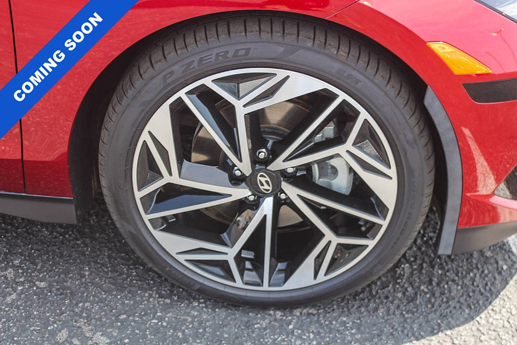 Thumbnail: 2024 Hyundai Ioniq 6 - 18