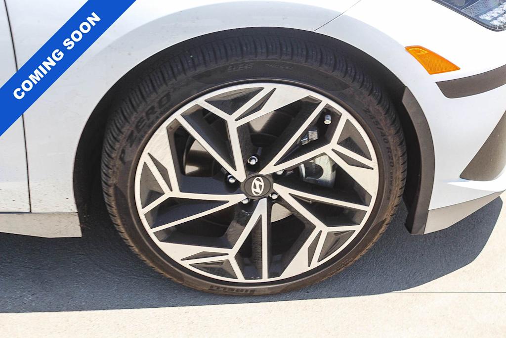 Thumbnail: 2024 Hyundai Ioniq 6 - 16