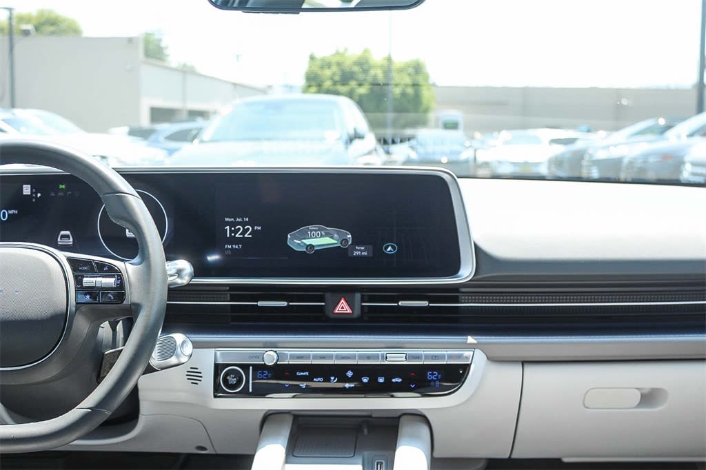 Thumbnail: 2023 Hyundai Ioniq 6 - 13