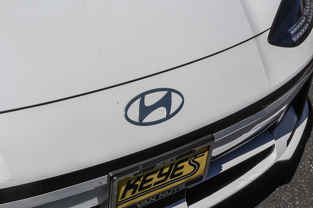 Thumbnail: 2024 Hyundai Ioniq 6 - 20