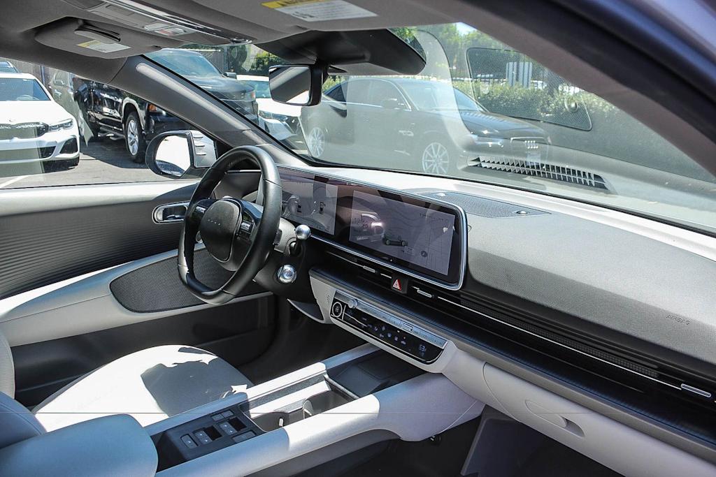 Thumbnail: 2023 Hyundai Ioniq 6 - 9