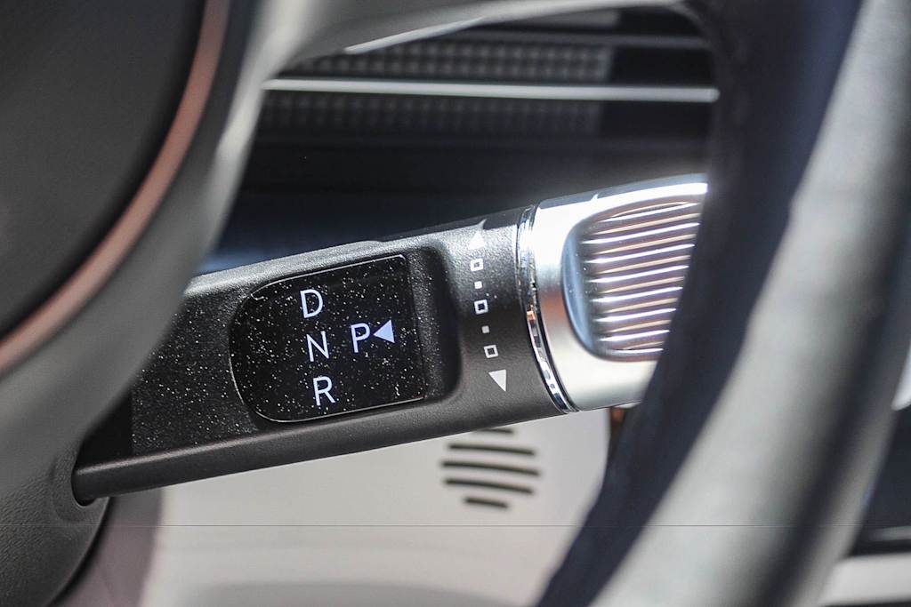 Thumbnail: 2023 Hyundai Ioniq 6 - 22