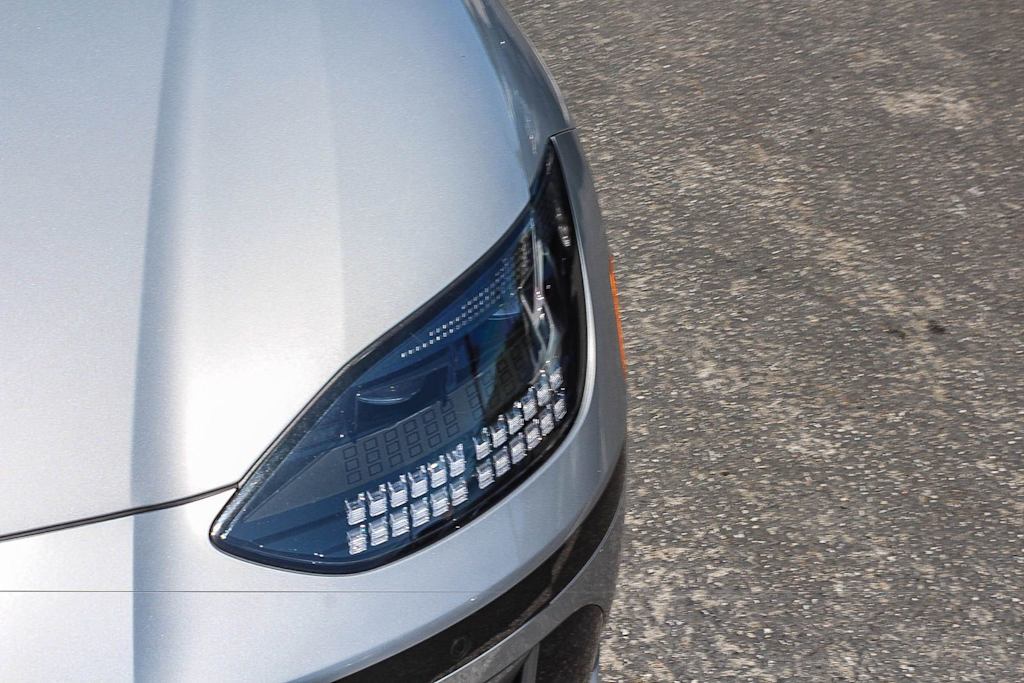 Thumbnail: 2023 Hyundai Ioniq 6 - 15