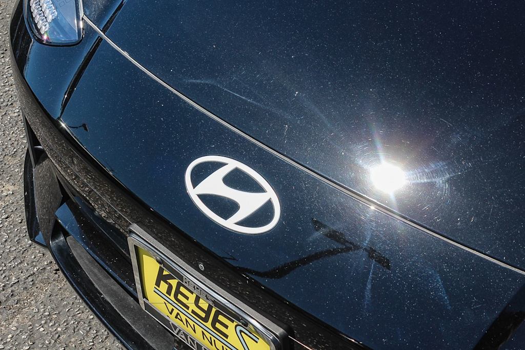 Thumbnail: 2023 Hyundai Ioniq 6 - 22