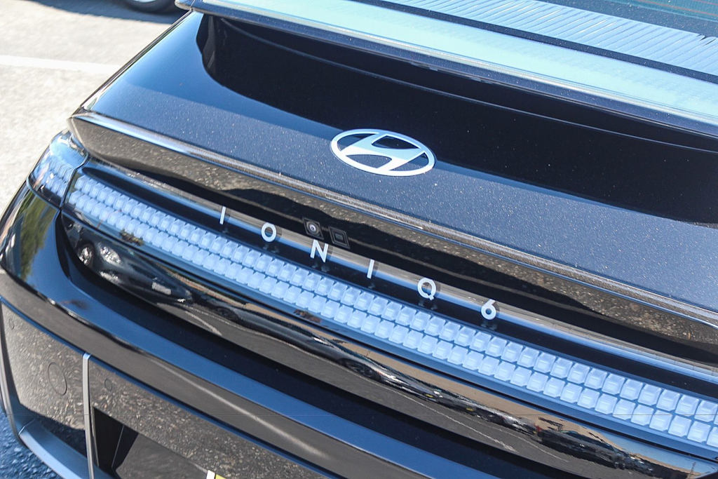 Thumbnail: 2023 Hyundai Ioniq 6 - 5