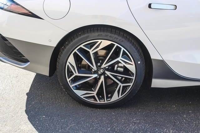 Thumbnail: 2025 Hyundai Ioniq 6 - 6