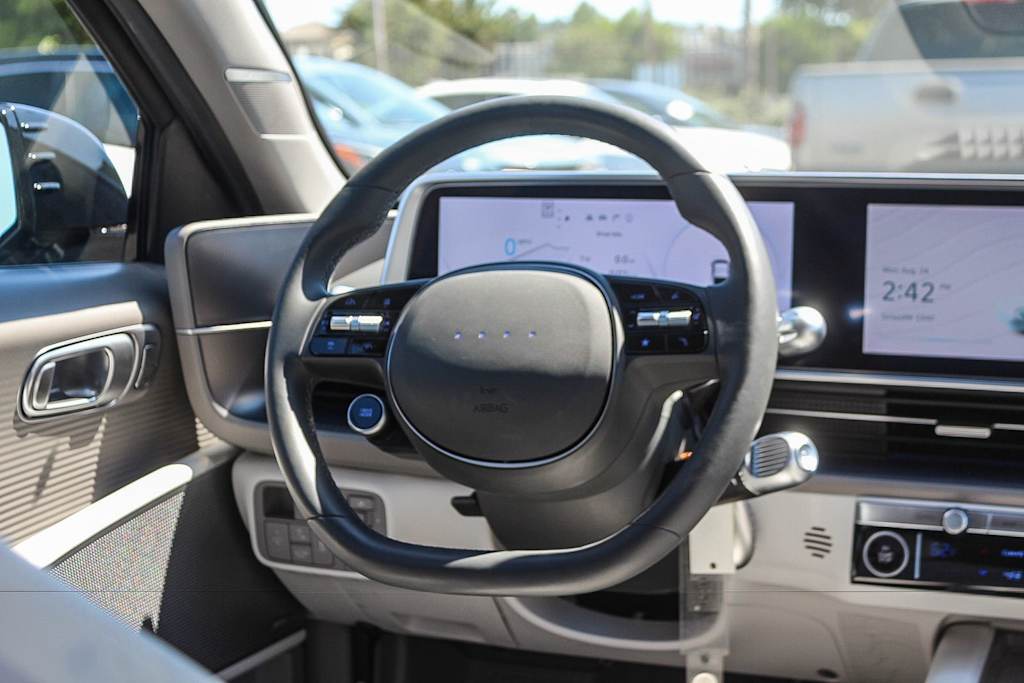 Thumbnail: 2024 Hyundai Ioniq 6 - 8