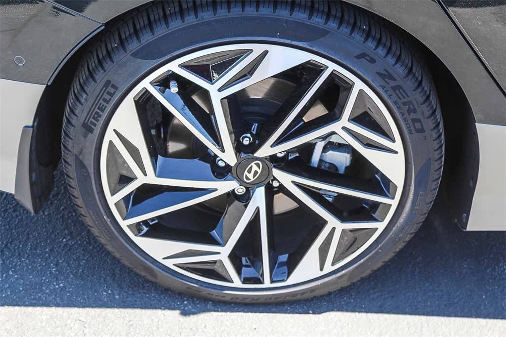 Thumbnail: 2023 Hyundai Ioniq 6 - 6