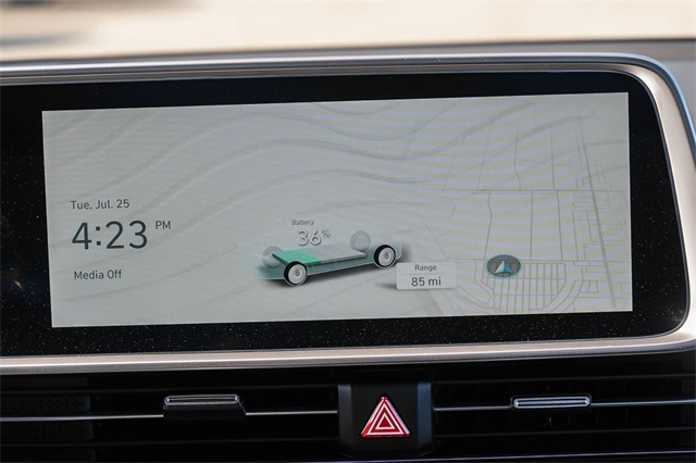 Thumbnail: 2023 Hyundai Ioniq 6 - 20