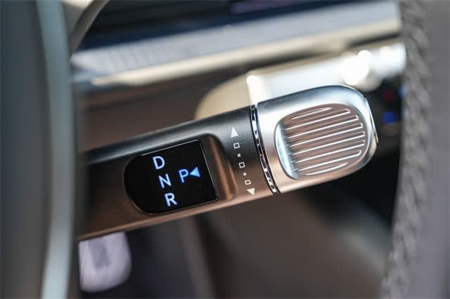 Thumbnail: 2023 Hyundai Ioniq 6 - 22