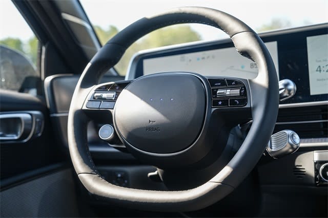 Thumbnail: 2023 Hyundai Ioniq 6 - 9