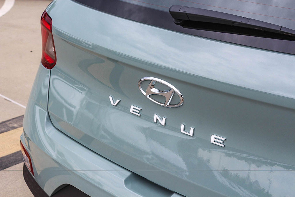 Thumbnail: 2026 Hyundai Venue - 6