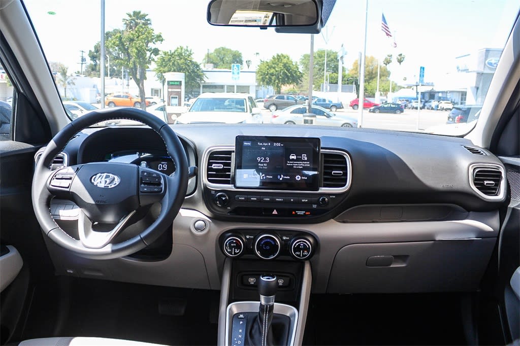 Thumbnail: 2025 Hyundai Venue - 2