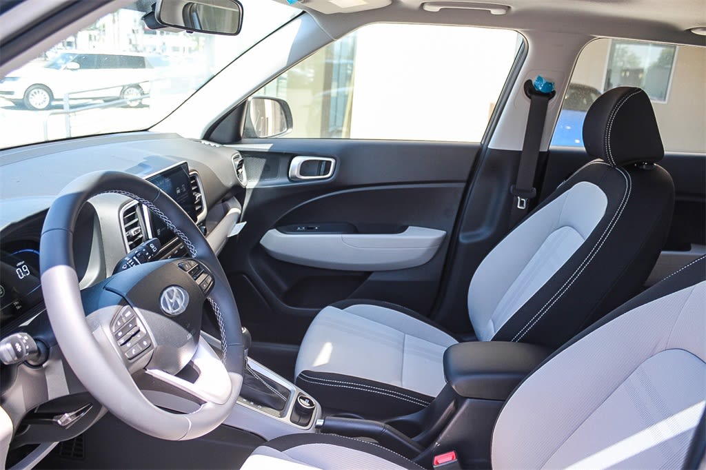 Thumbnail: 2025 Hyundai Venue - 11