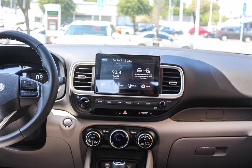 Thumbnail: 2025 Hyundai Venue - 9