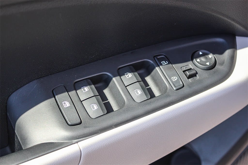 Thumbnail: 2025 Hyundai Venue - 20