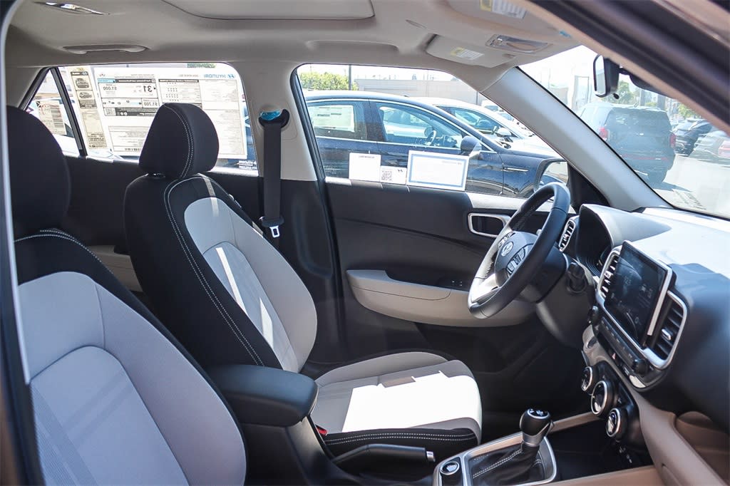 Thumbnail: 2025 Hyundai Venue - 10