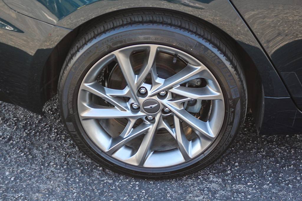 Thumbnail: 2022 Genesis G70 - 6